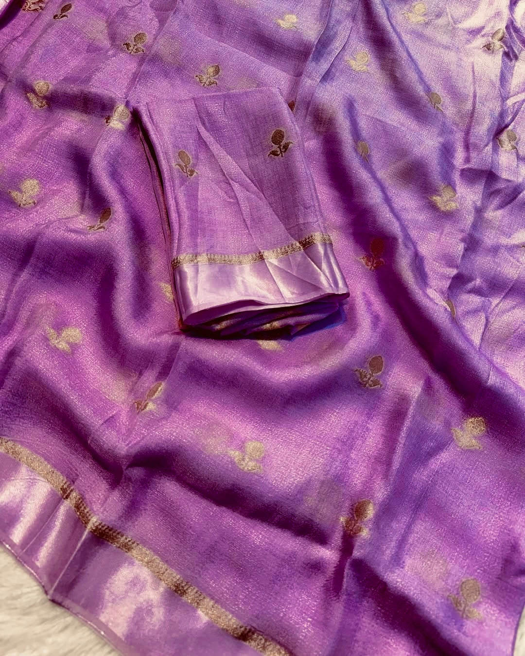 Dreamy Dalia Viscose Khadi Silk Saree (LAVENDER MAGENTA Color)