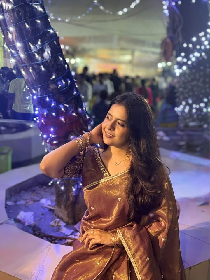 Soft Cosmos Tissue Silk Golden Zari Sabyasachi Inspired Sarees with Designer Stitched Blouse