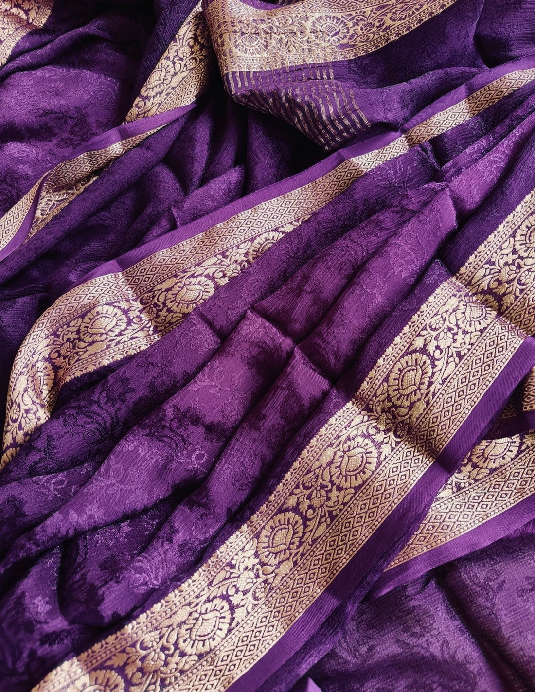 Viscose chinnon saree Deep Purple Color with banarasi weaving blouse