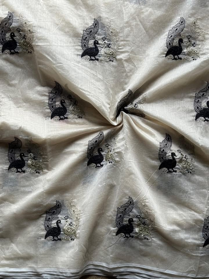 Premium Chanderi saree with peacock embroidery work Teamed with pure khadhi cotton embroidery work Unstitched Blouse Piece