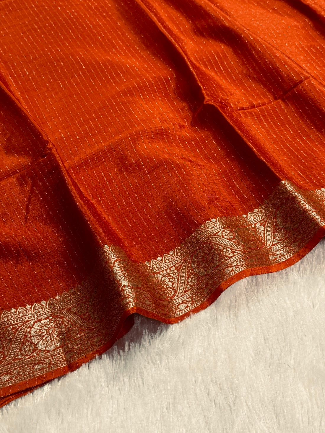 DEEP RUST ORANGE Color Chinon Silk Saree with Jari Lining Allover The Saree with Heavy Weaving Border and Pallu paired with Weaving Chinon Silk Blouse Piece