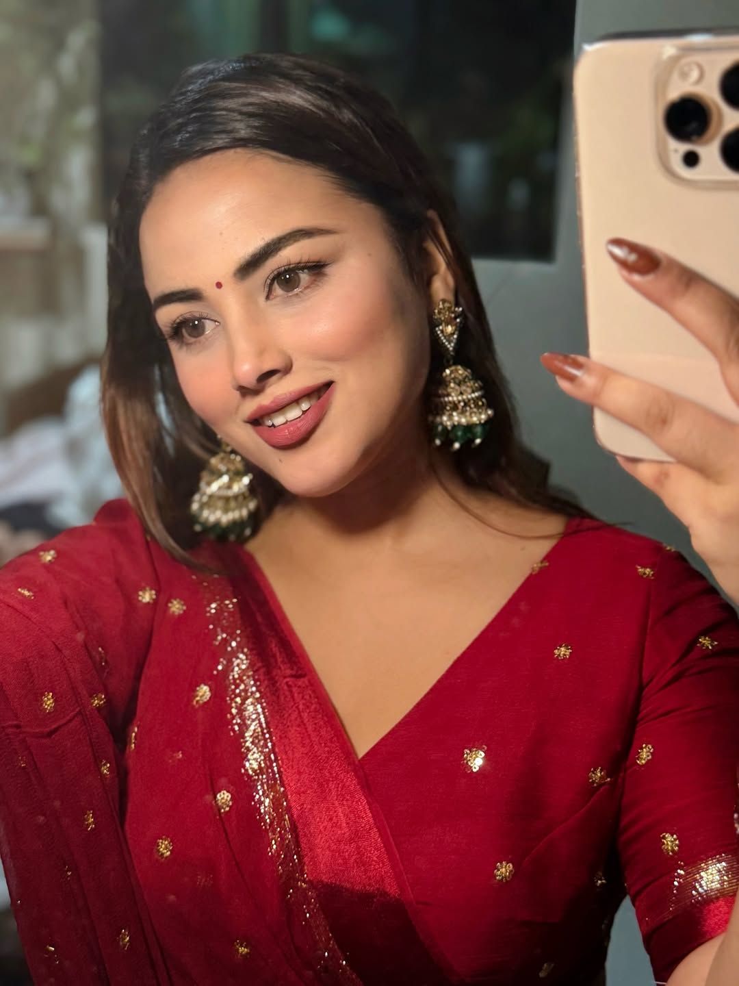 DEEP MAROON Viscose Georgette Saree with Jari Weaving Satin Border and Sequins Work allover the body