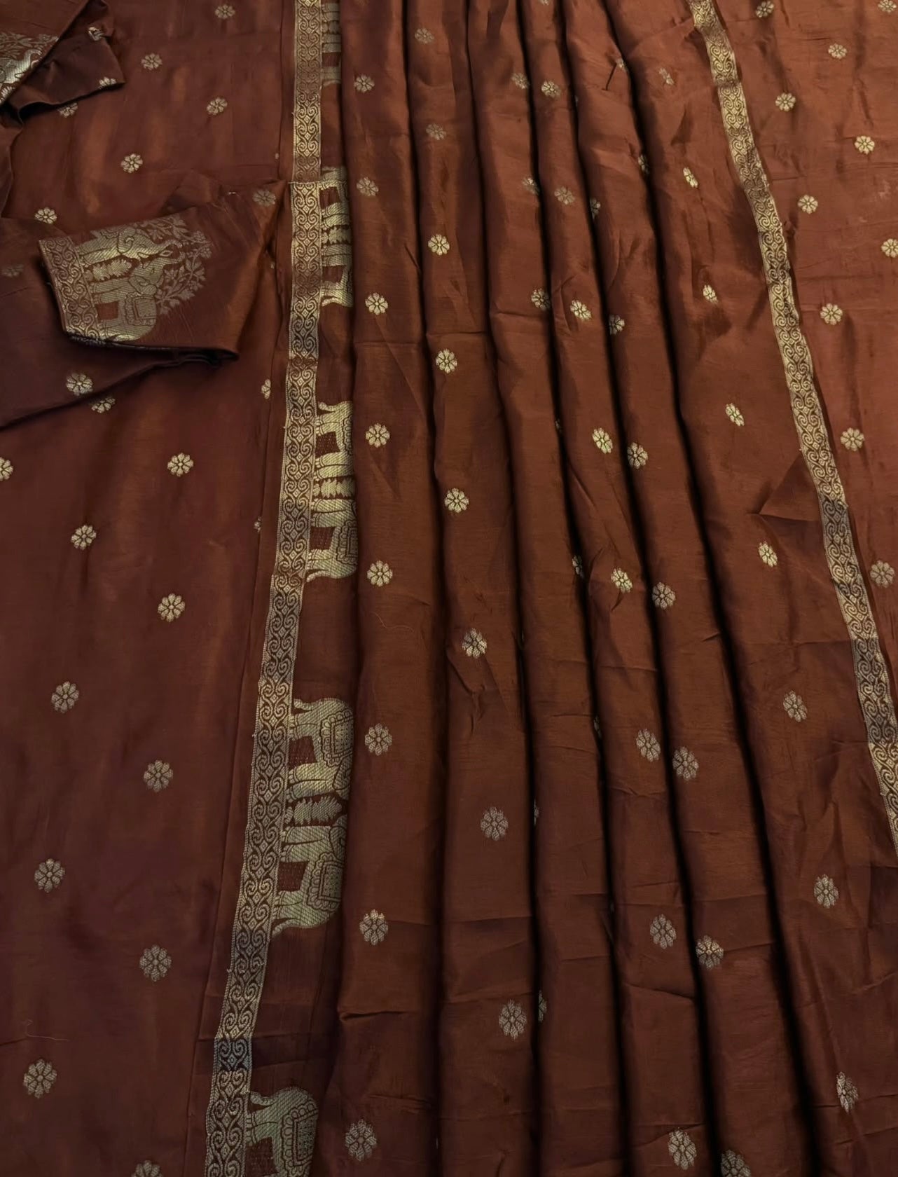 DEEP CHERRYWOOD COLOR Soft Viscose Russian Silk Jacquard Weaving Saree