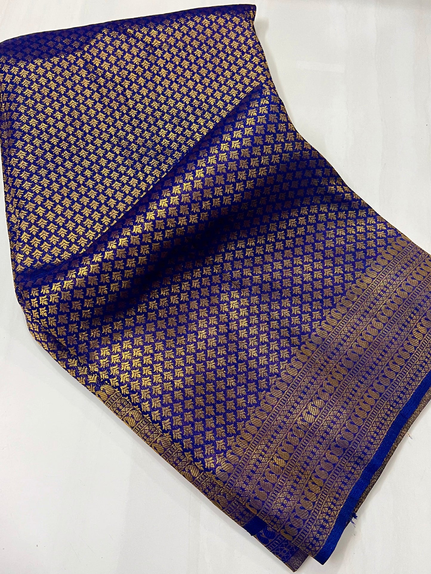 Super Soft Kanjiviram Silk Weaving Saree