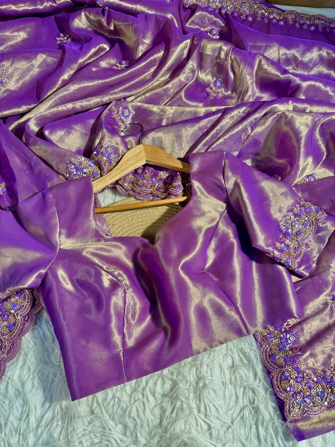 AMETHYST VIOLET Color And METALLIC GOLD Tissue Silk Dual Toned Saree