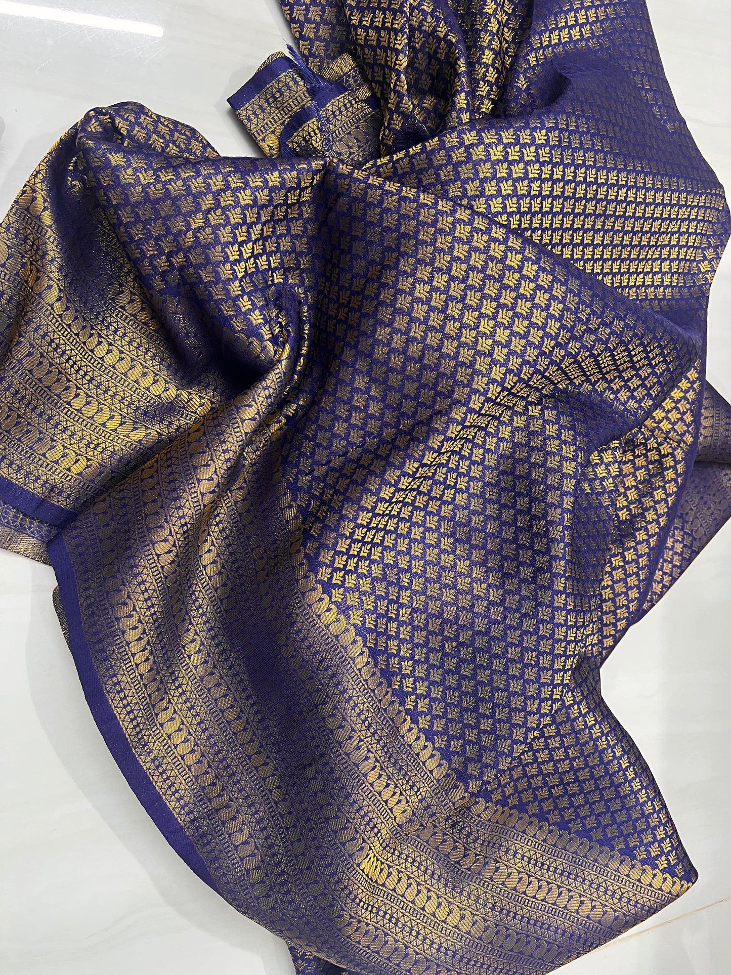 Super Soft Kanjiviram Silk Weaving Saree