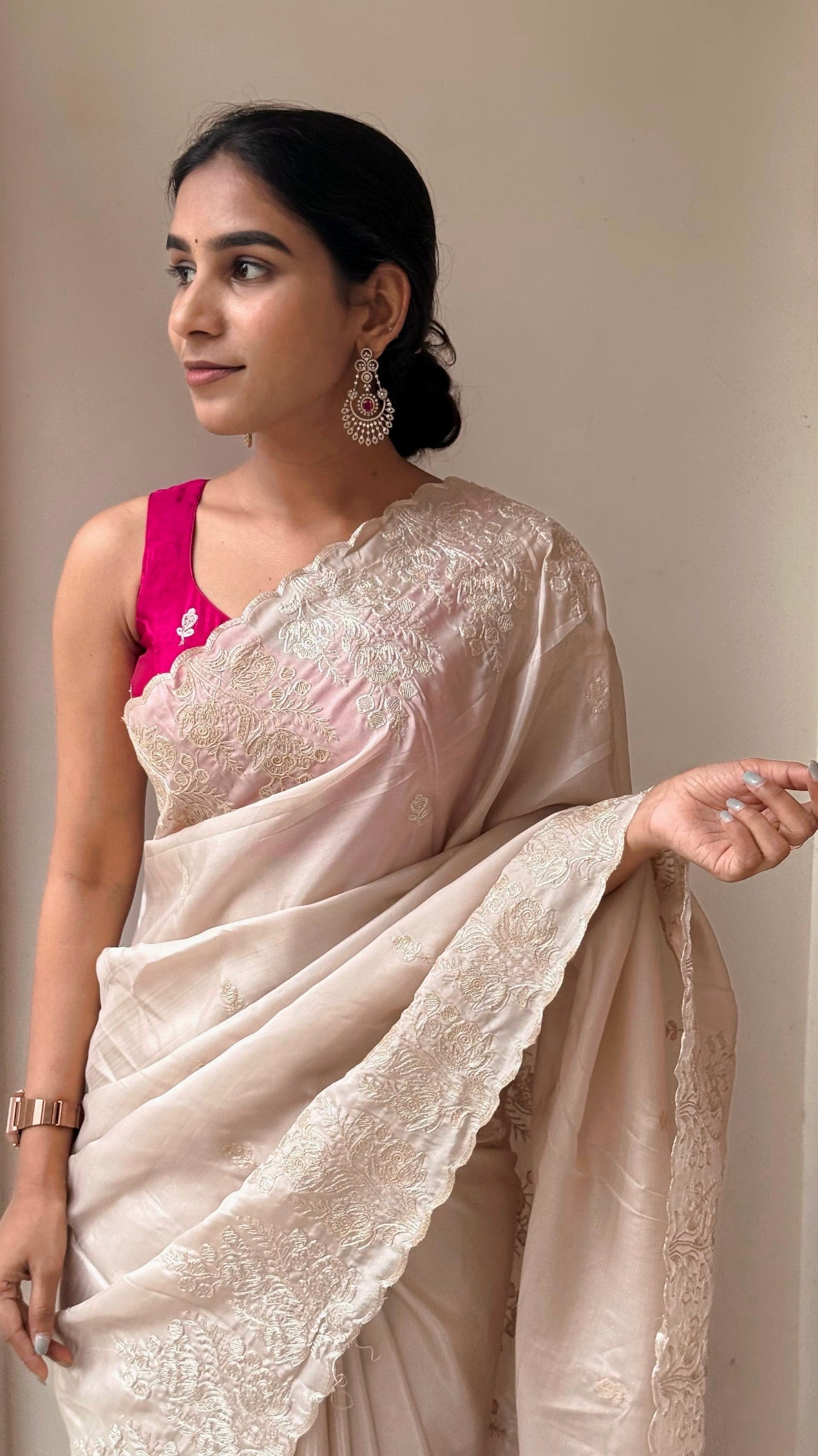 PASTEL IVORY COLOR Saree CRAPE SATIN and vibrant rani pink Blouse Piece