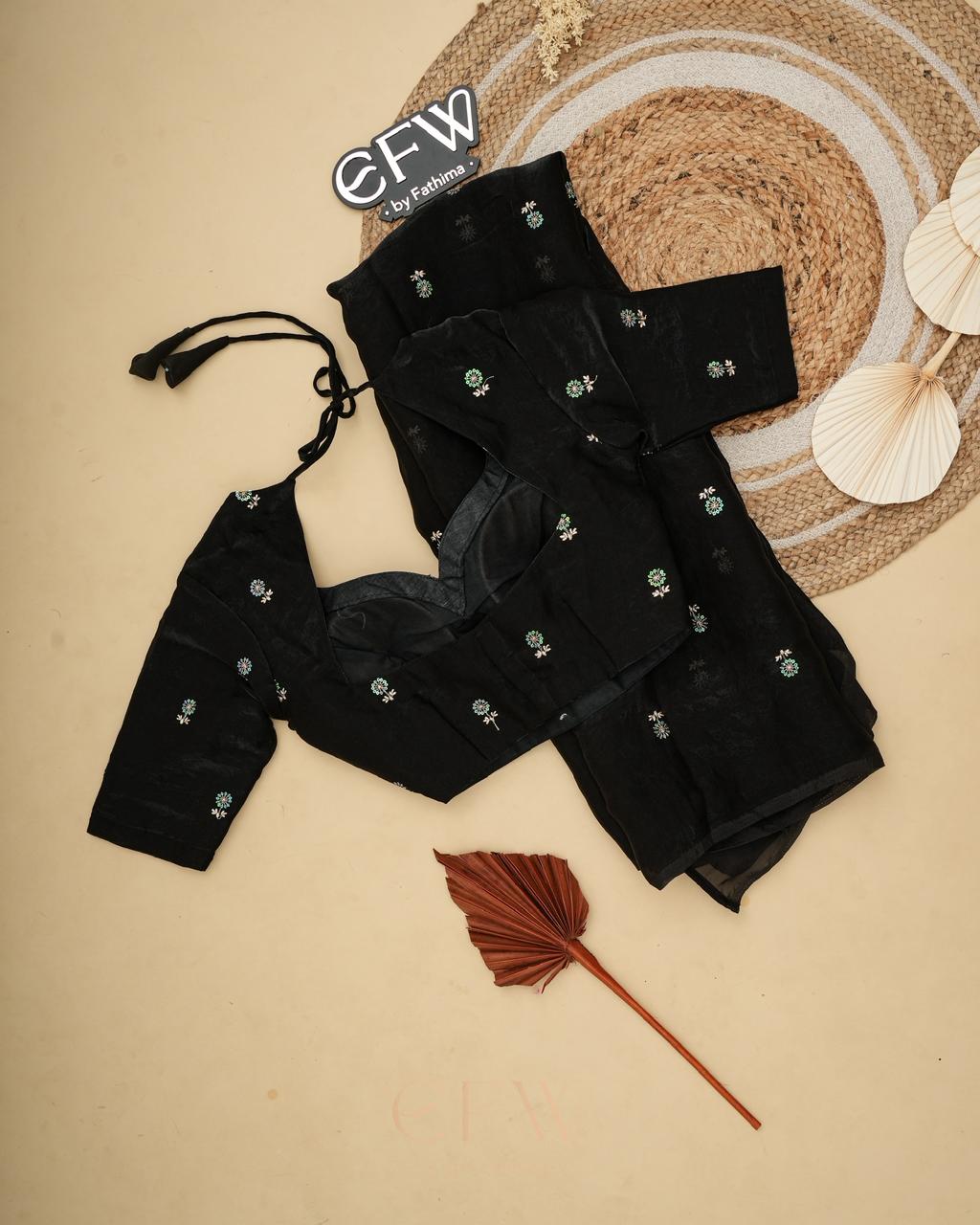 Keyhole Black Color Viscose Silk Saree