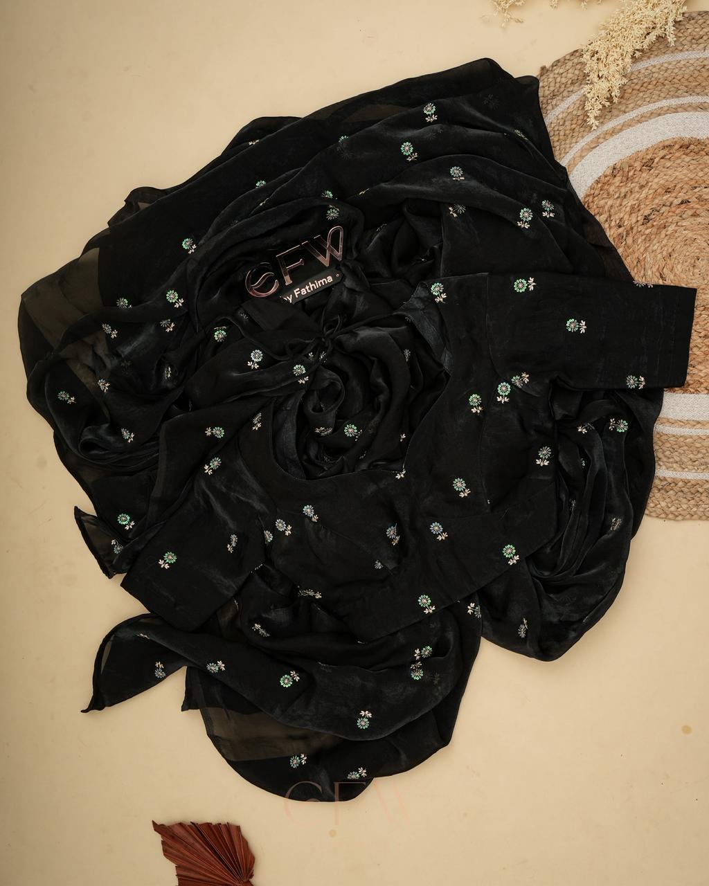 Keyhole Black Color Viscose Silk Saree