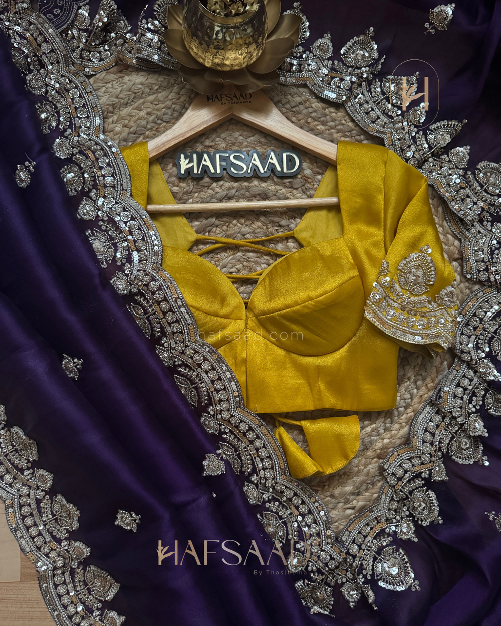 Exclusive Soft Tissue Saree