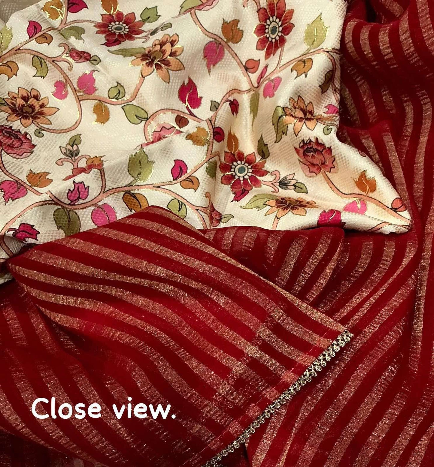 VERMILLION RED Soft Georgette Organza Saree with zari stripe style leheriya zari woven design with Patched lace Border....

Perfectly matched crape silk kalamkari foil
Blouse