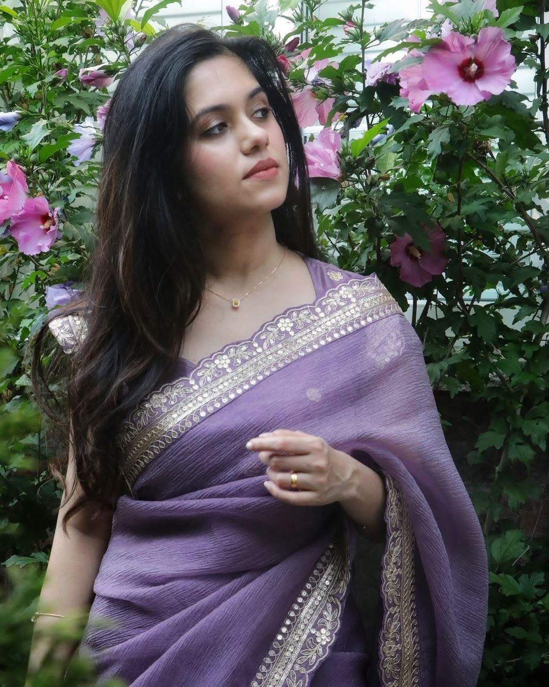 Crushed Georgette saree in the most dreamy shade of Lilac💜