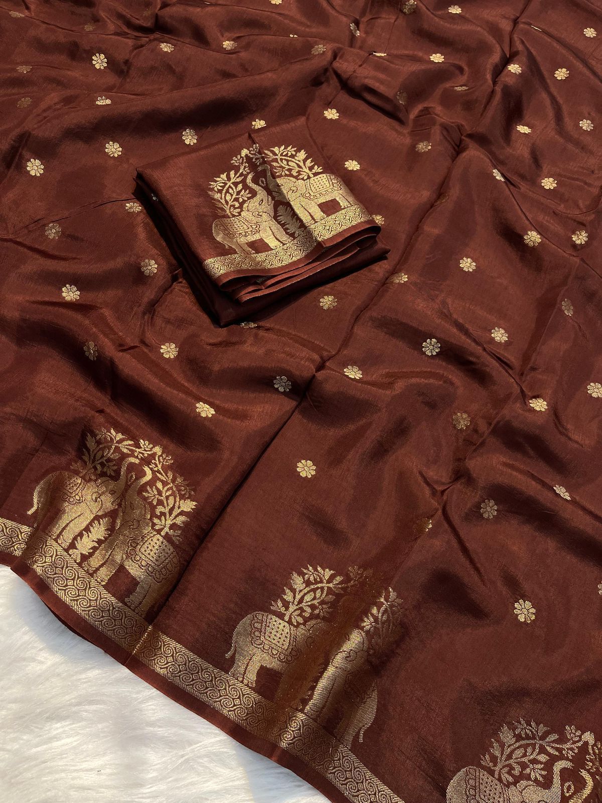 DEEP CHERRYWOOD COLOR Soft Viscose Russian Silk Jacquard Weaving Saree